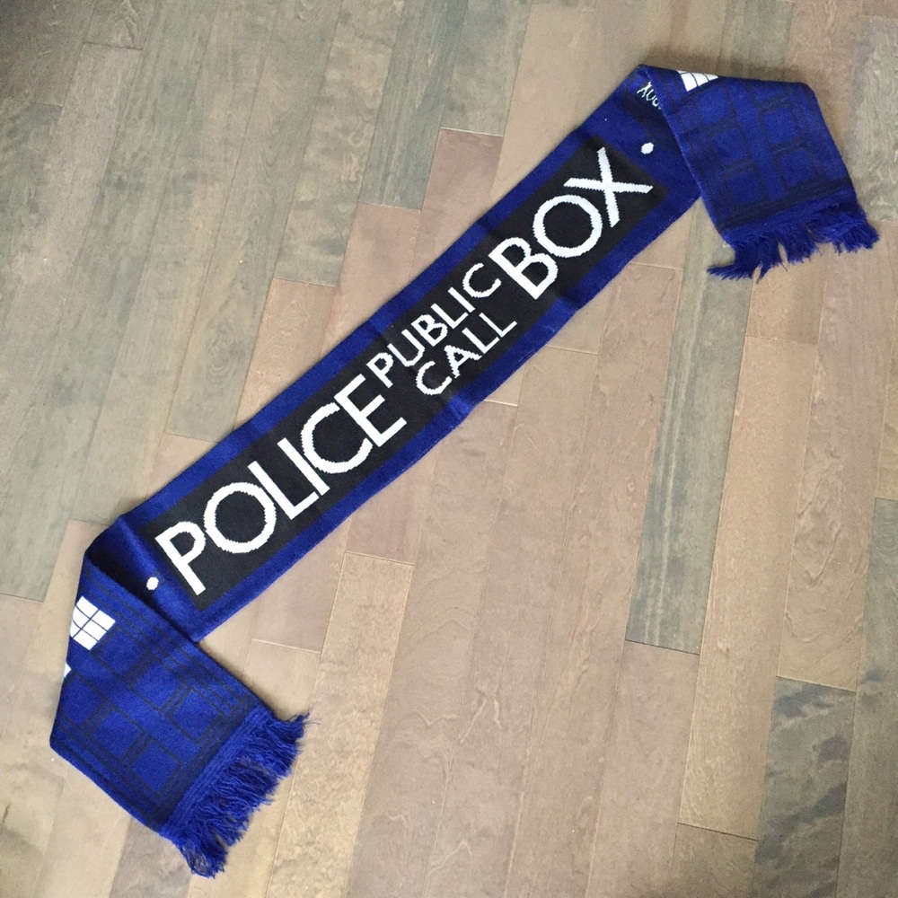 SALE! Doctor Who TARDIS Scarf